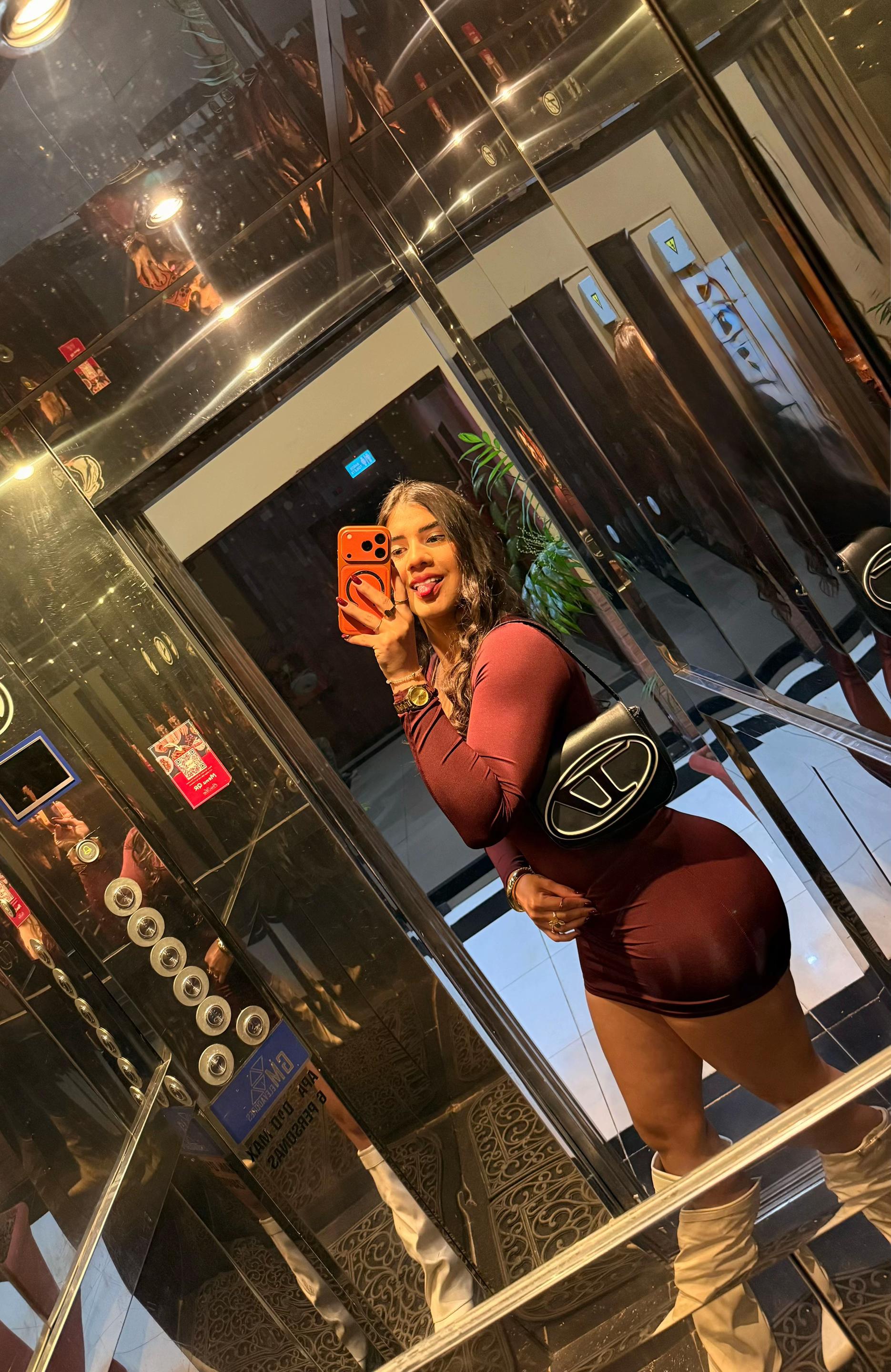@Diana Villalba