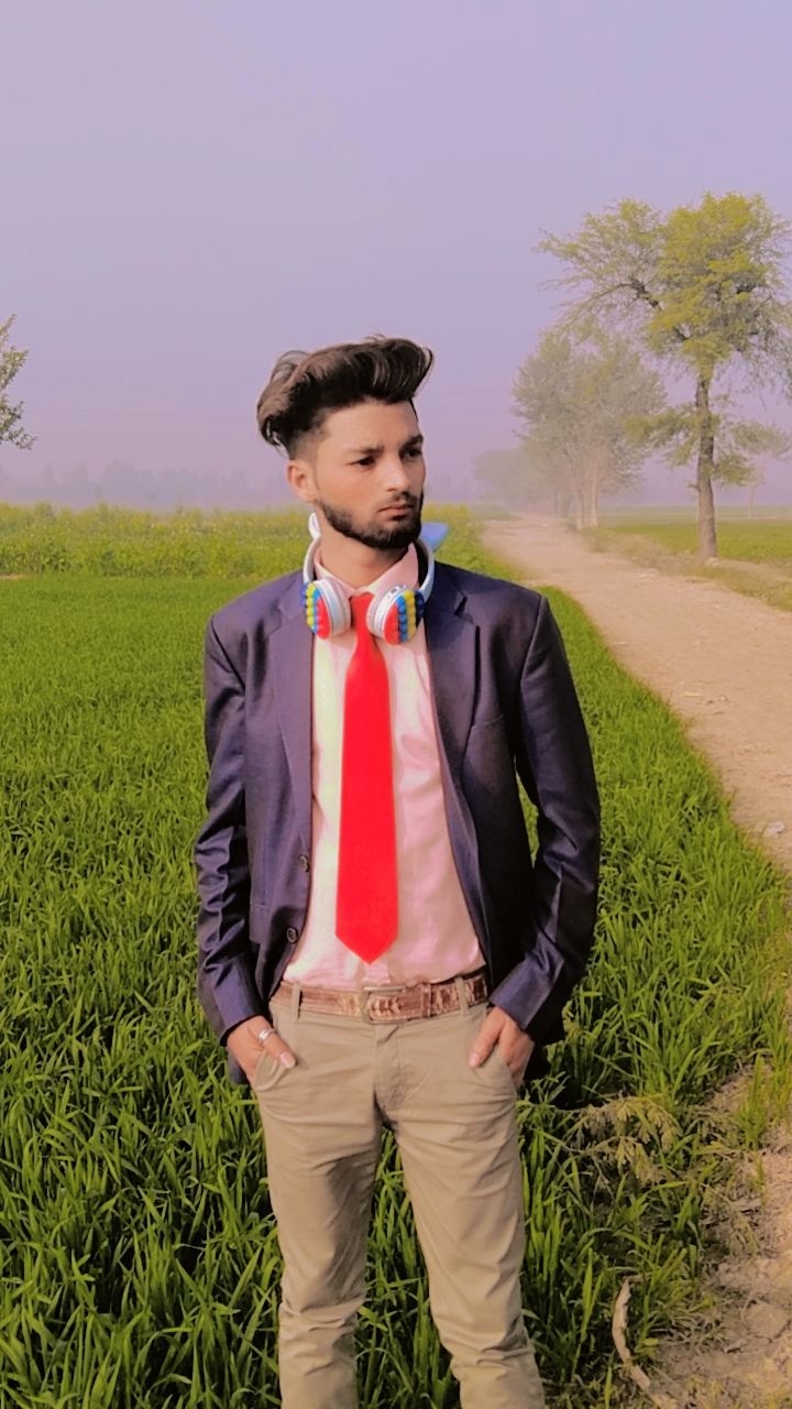 @user2369908885340