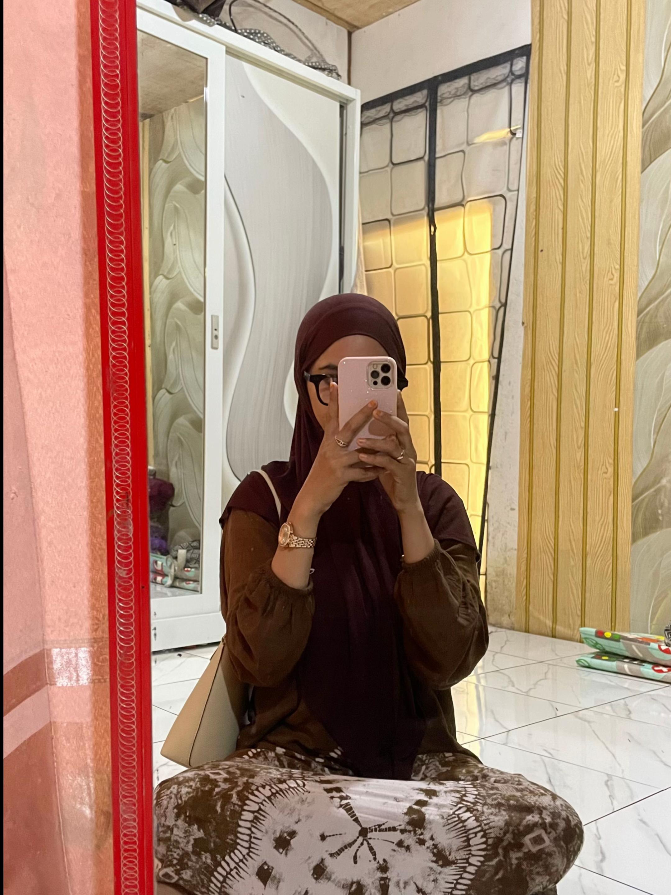 @Mona adz