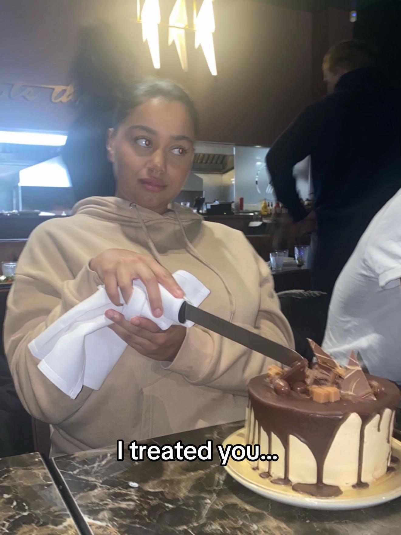 @Kiaessib