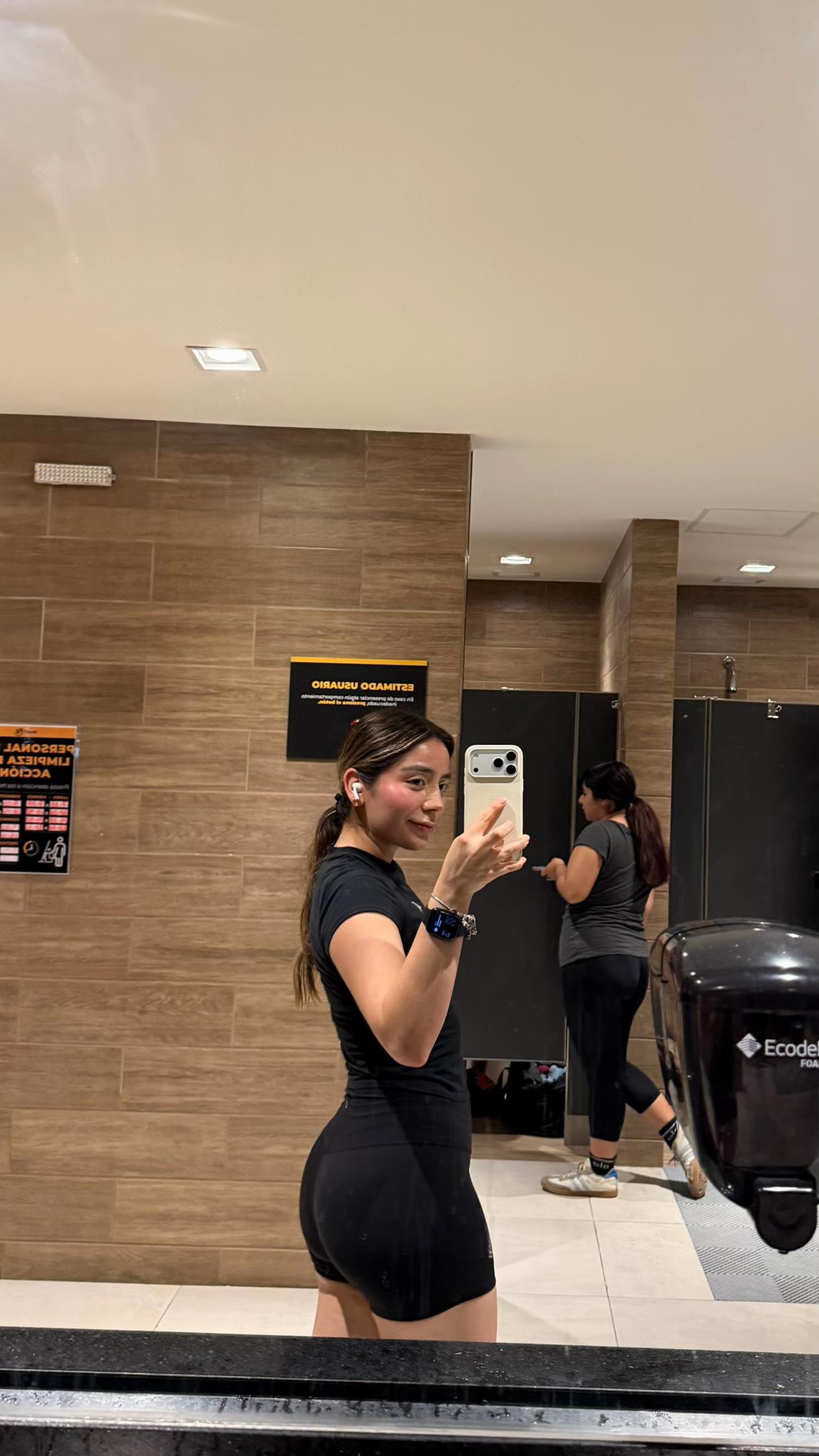 @Caro Salinas 🤍