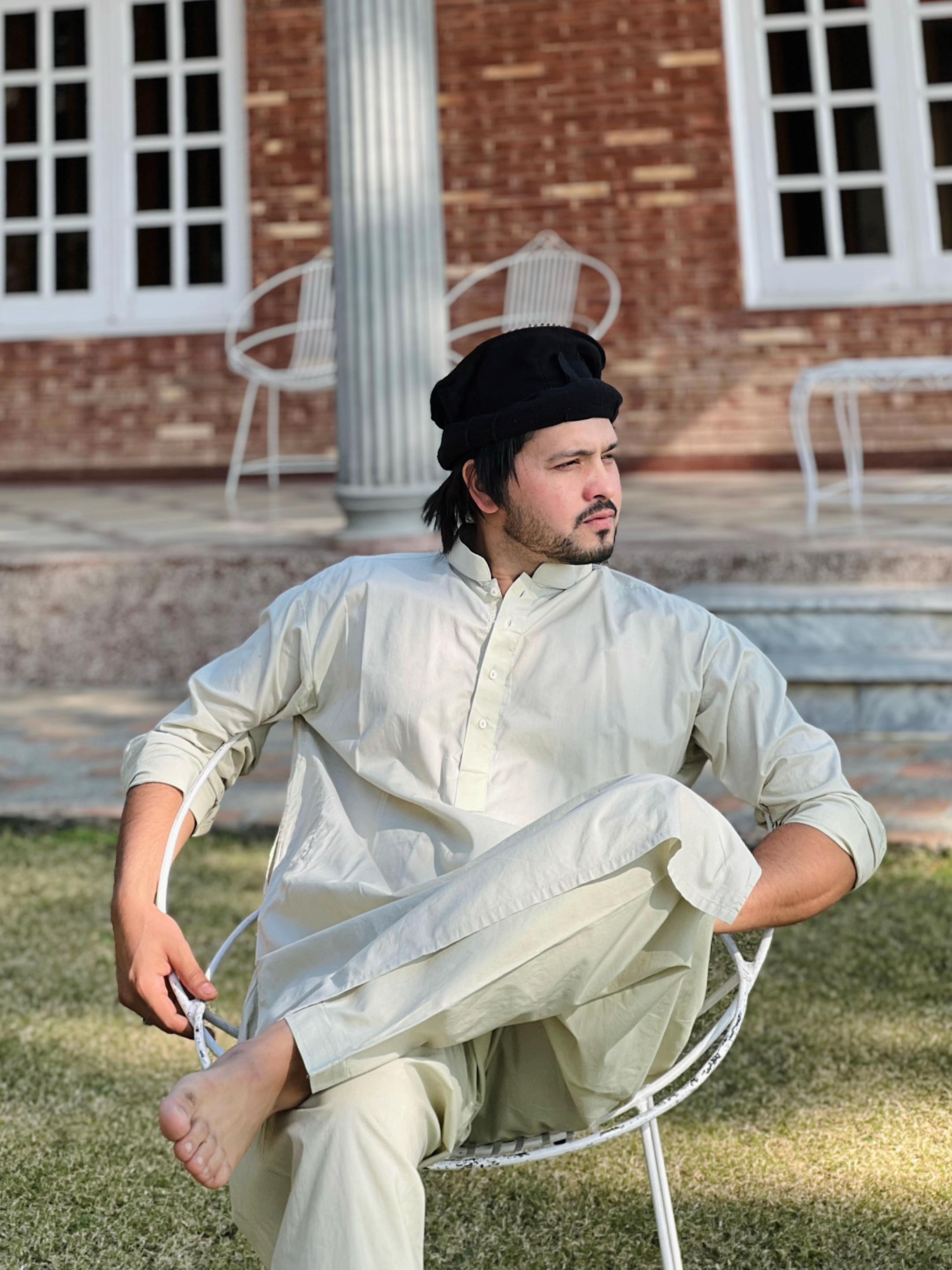 @عمیر ملک