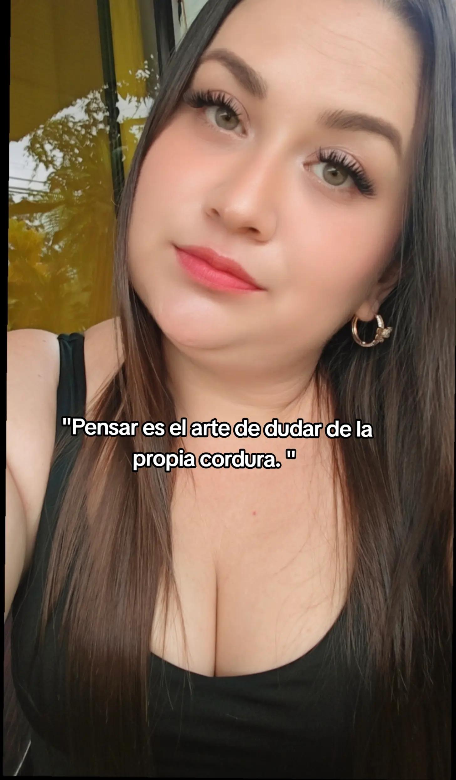 @Valeria💚