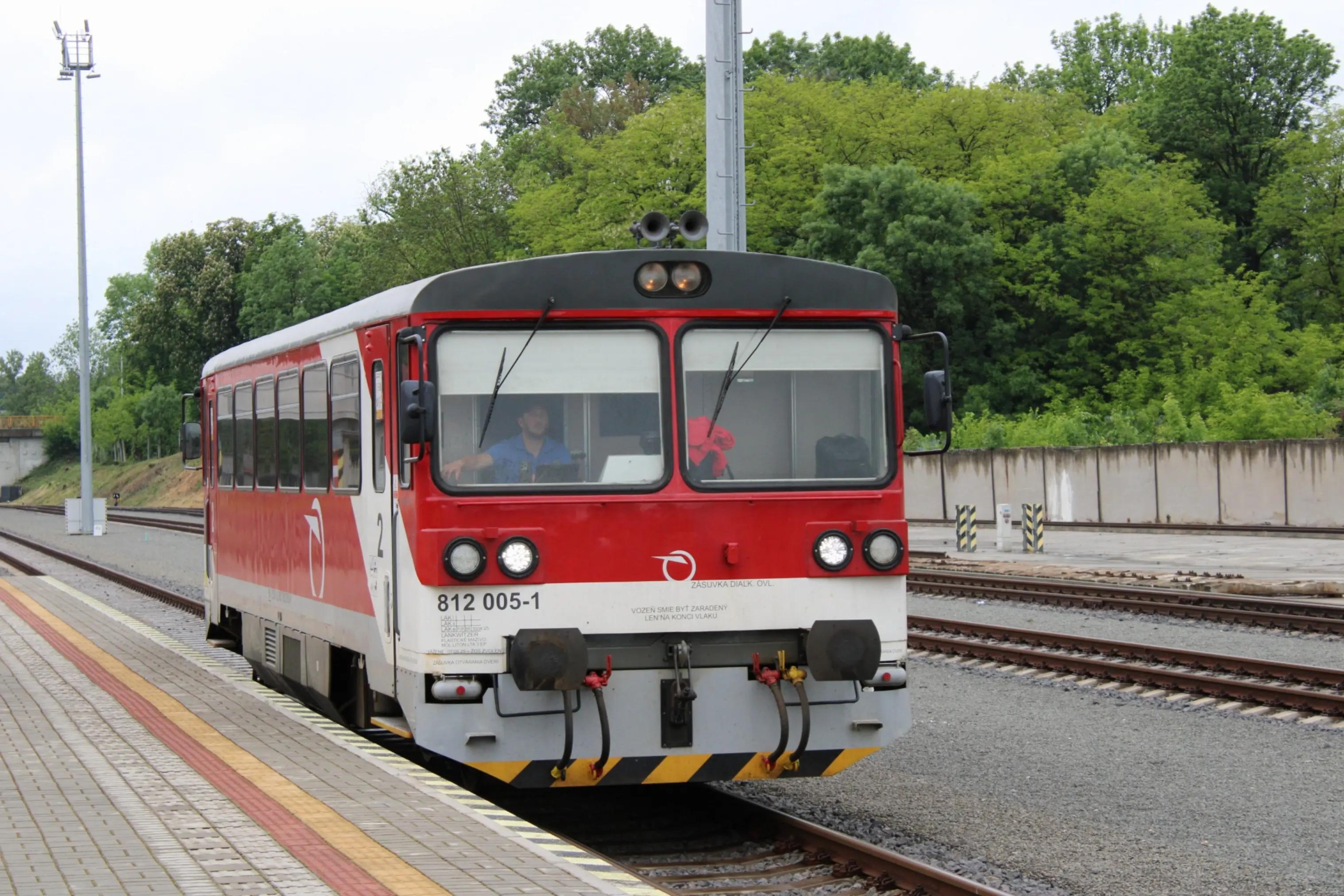 @Dominik 🚂🚃🚌