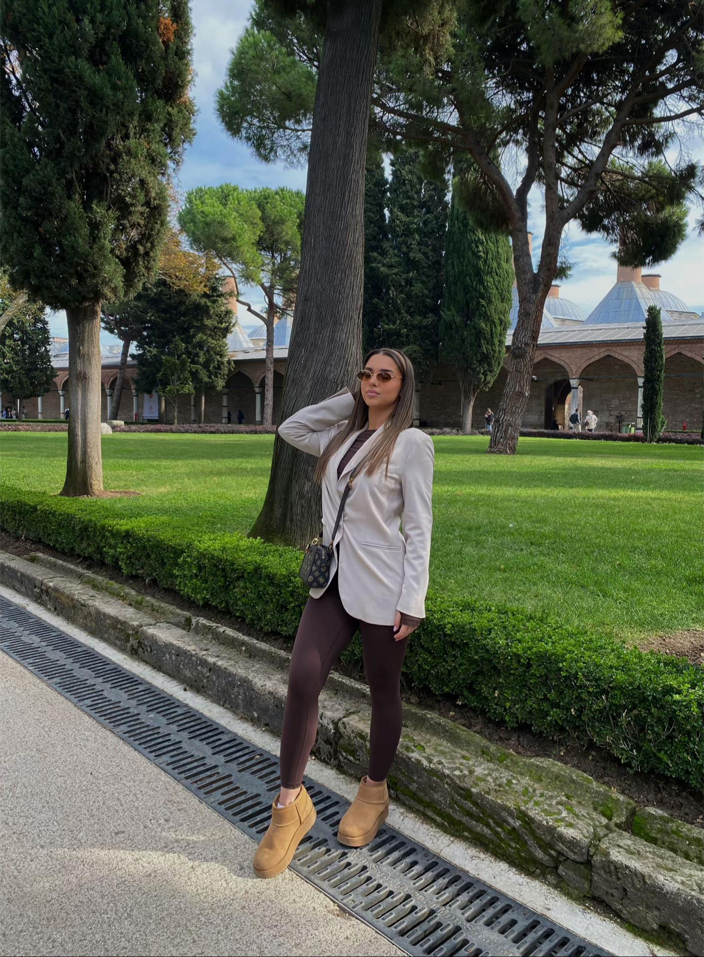 @dinajo