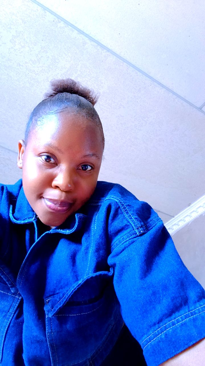 @Nikiwe.