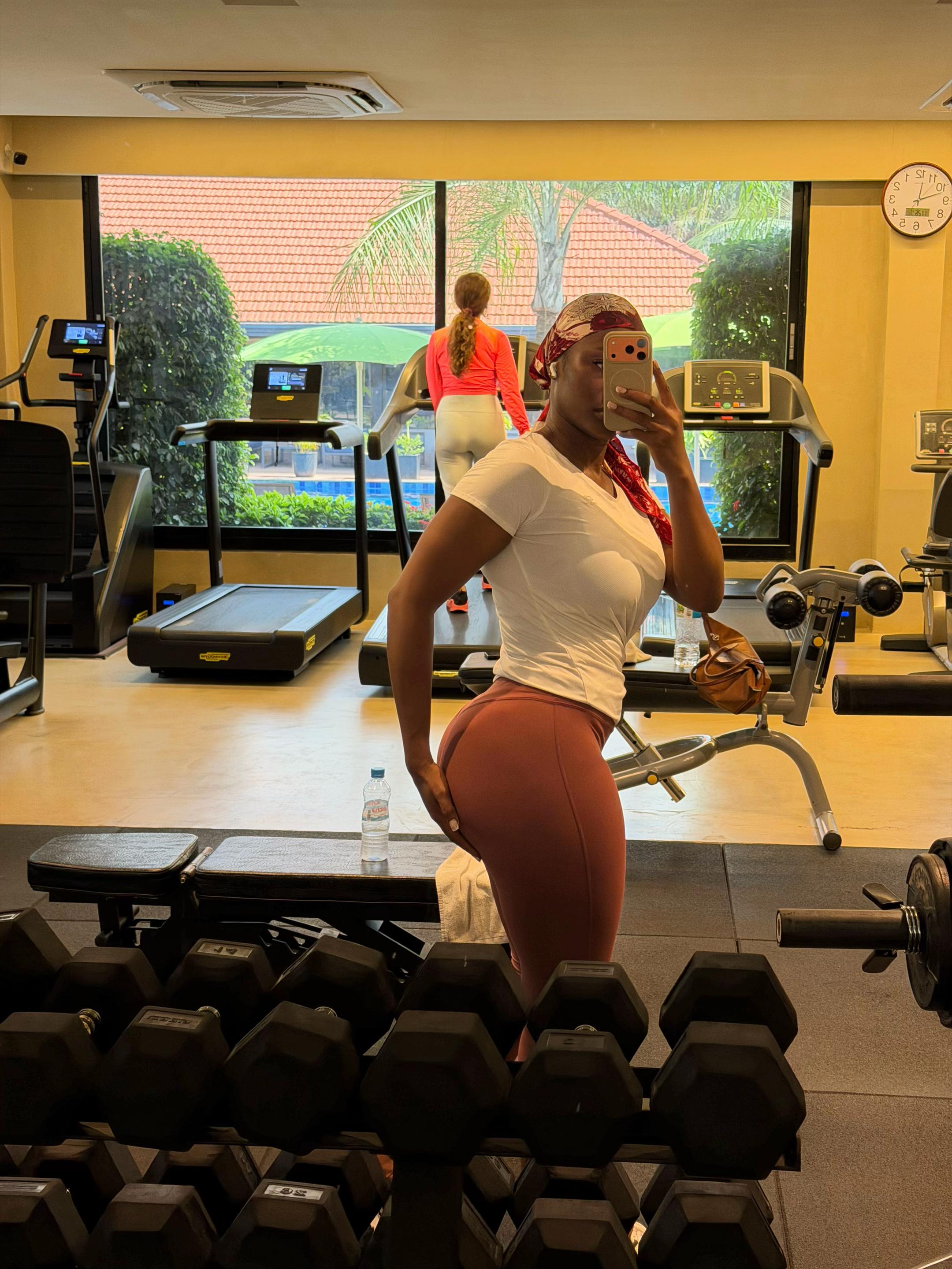 @Janyfitness🇬🇳