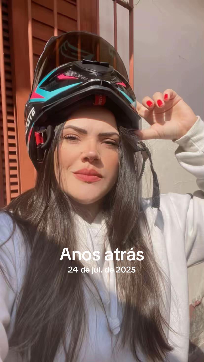 @Tais
