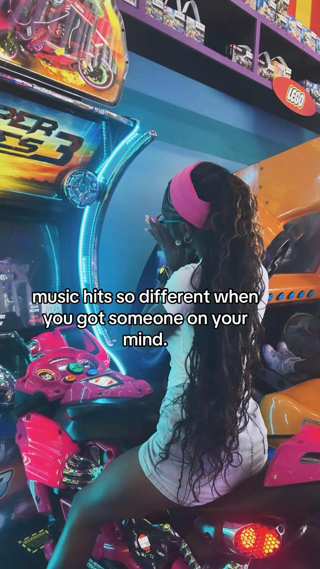 @𝒫𝒶𝑔ℯ𝓉𝓊𝓇𝓃ℯ𝓇_𝓆𝓊ℴ𝓉ℯ🤍