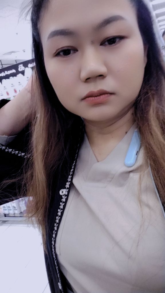 @Queena