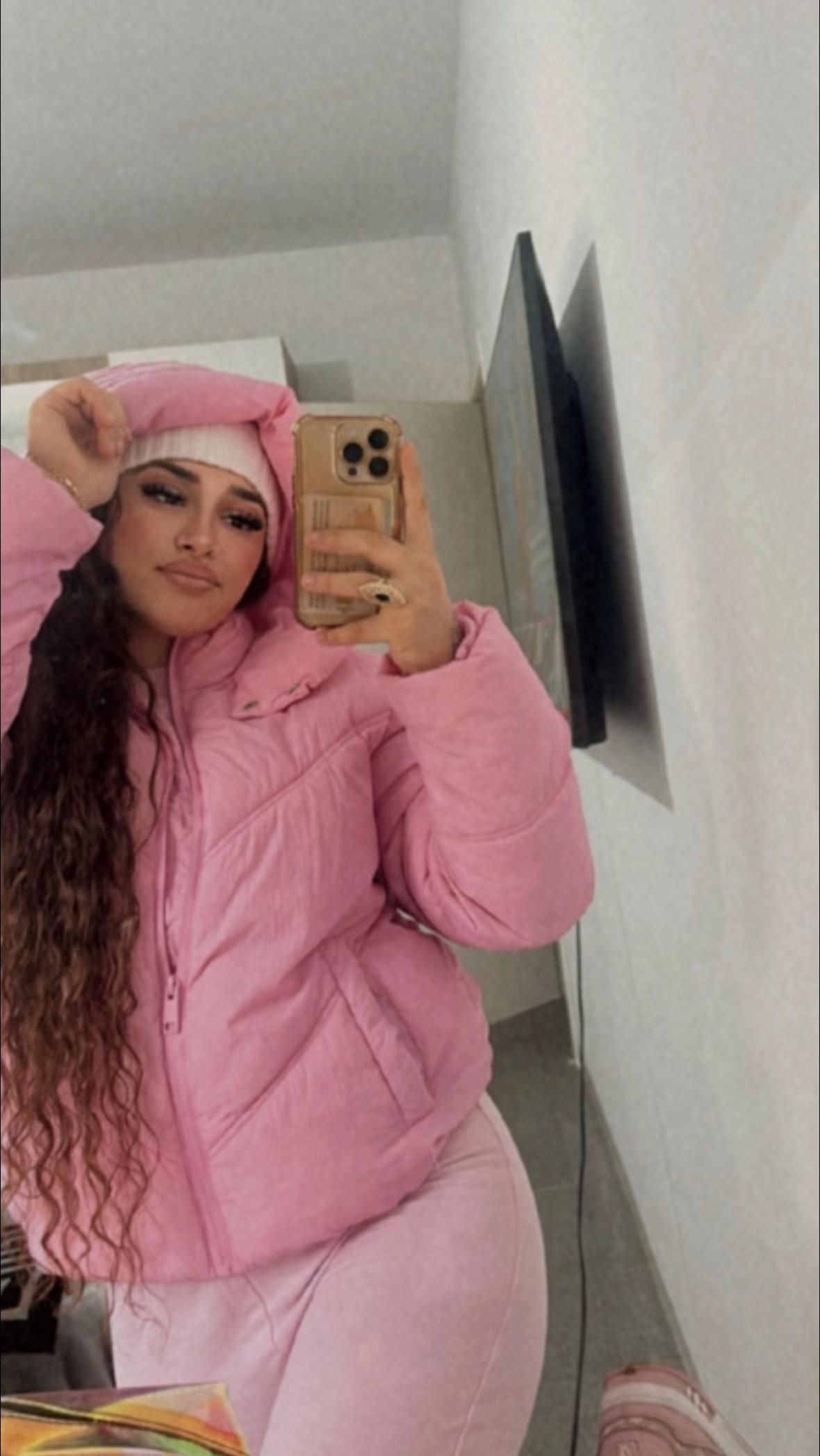 @coraal&ensp;anayaa