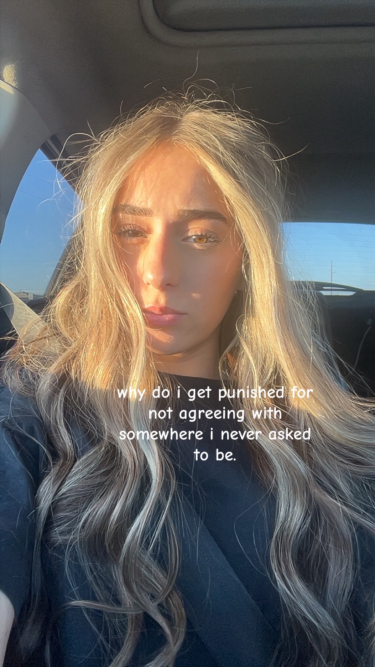 @🦦