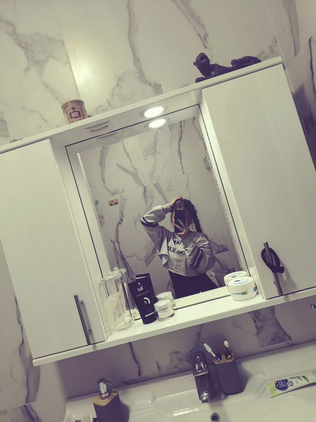 @𝑨𝒏𝒂