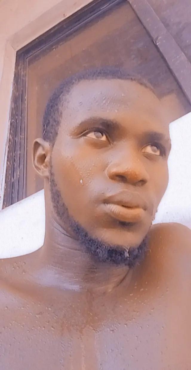 @Adaweji 001
