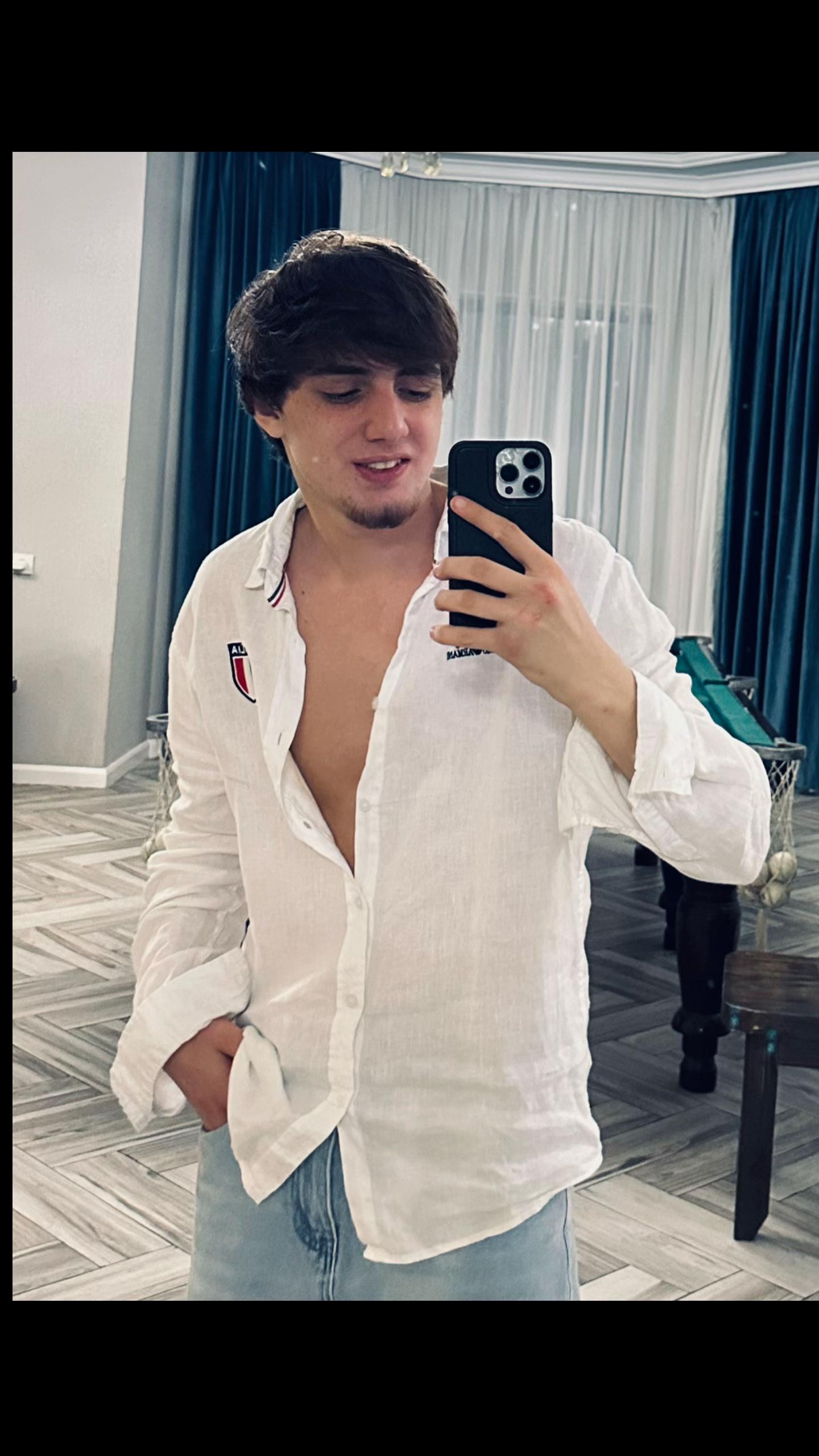 @xeyal_sarııı