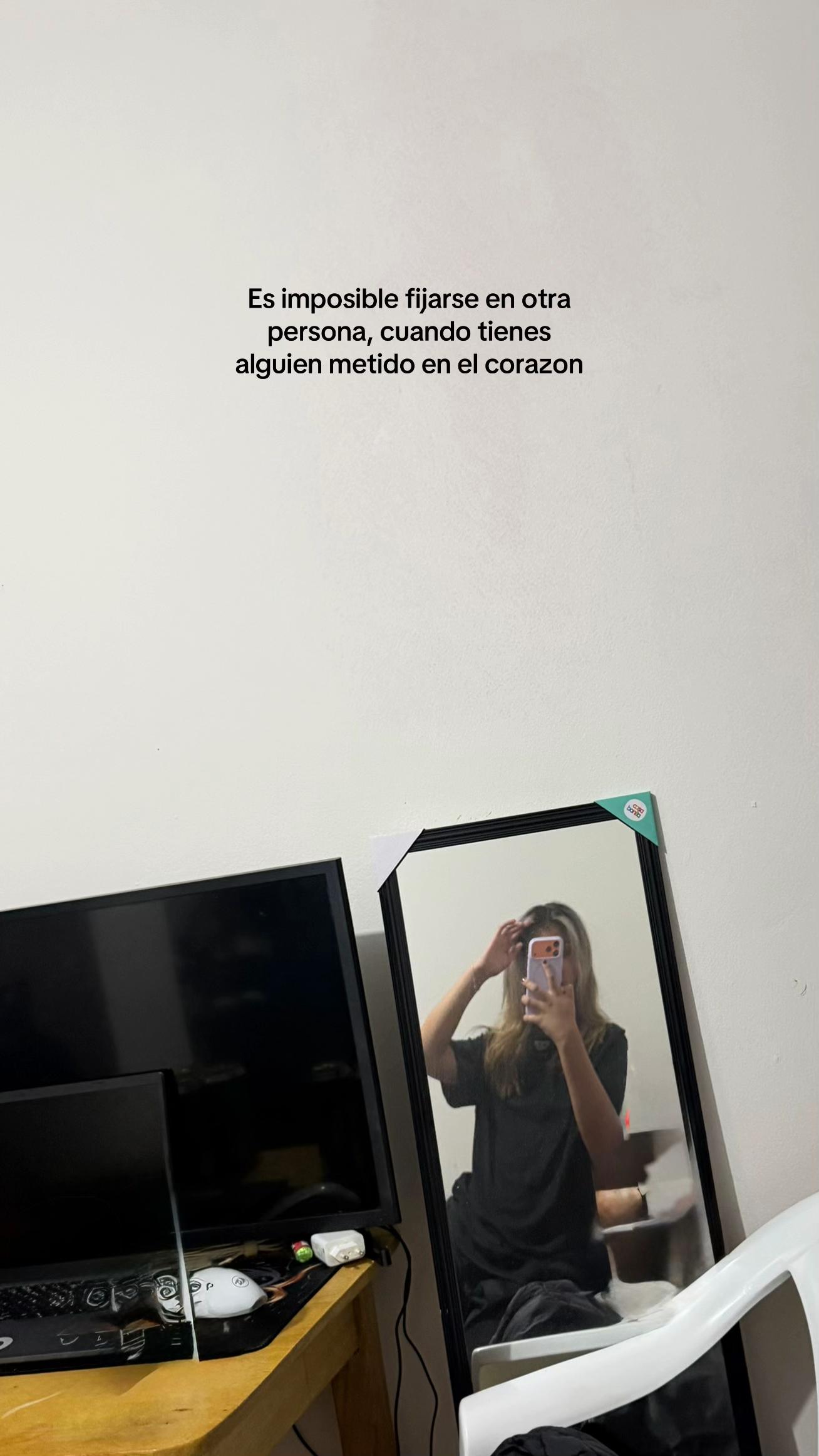 @andrea_saenz_8