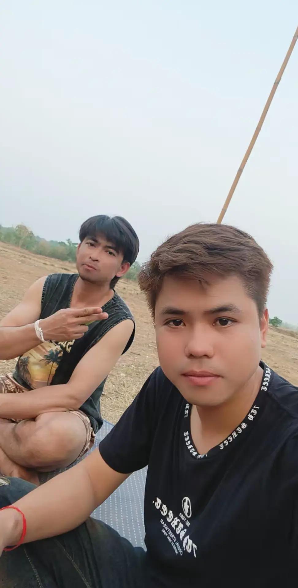 @วันนึ่งเดินเข้าป่าไม่ให้เธอไป