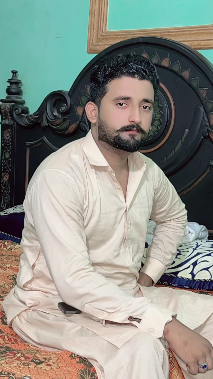 @Sheraz Shah 👑❤️💋