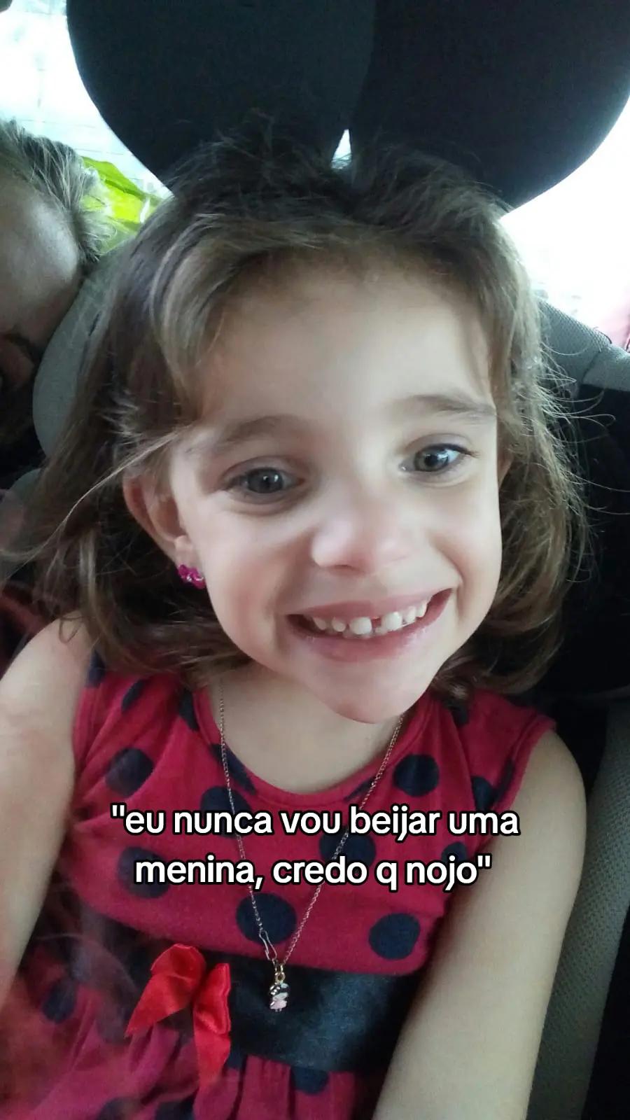 @Laís