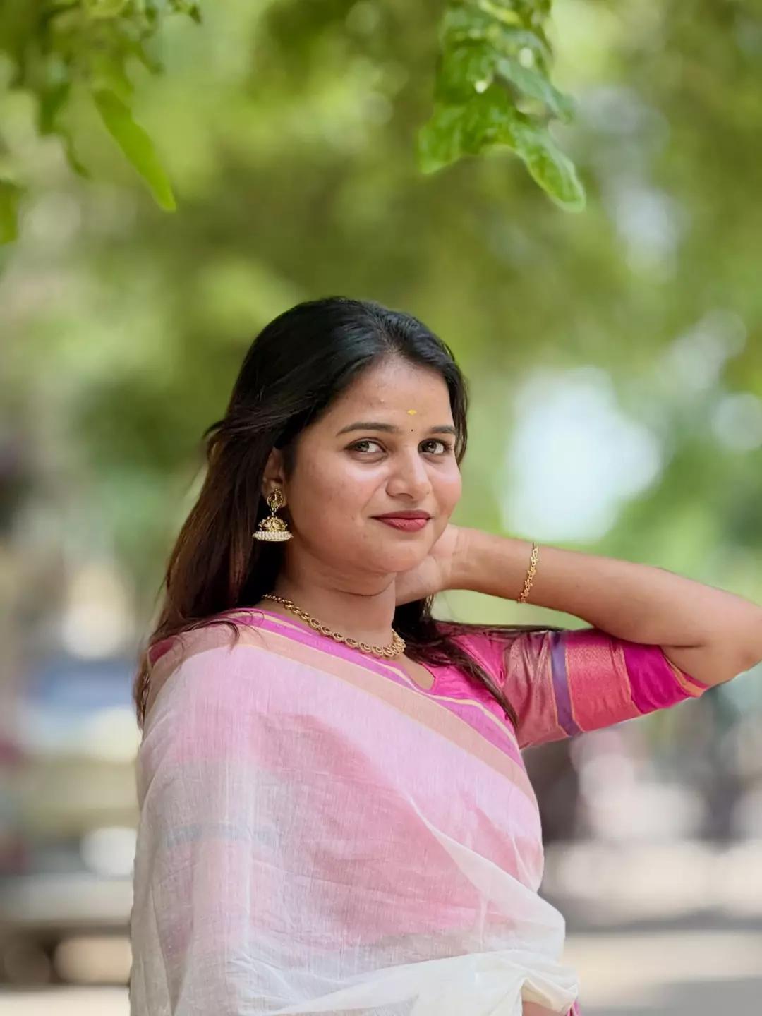 @Nisha Official