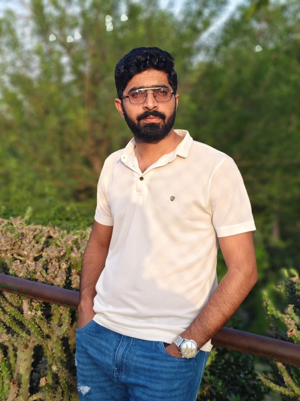 @MIAN SHAHID 😎