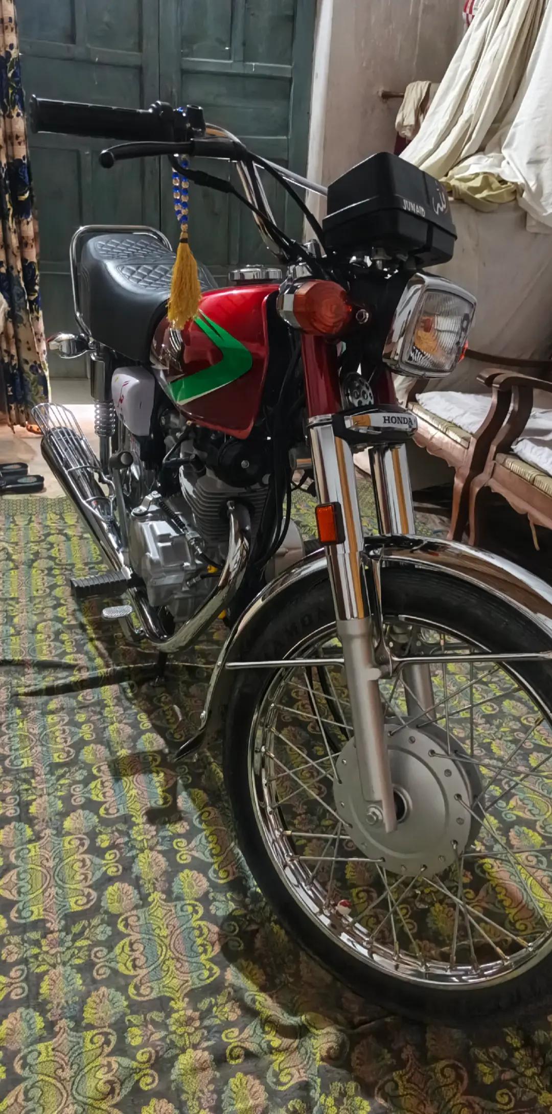@محبتی لوگ 🥷