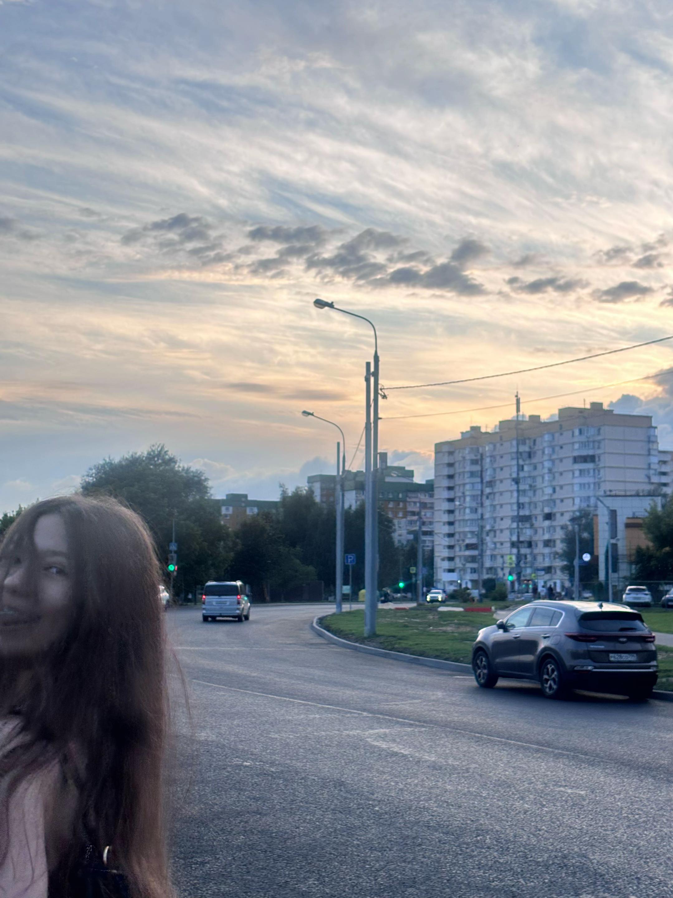 @официантка в баре