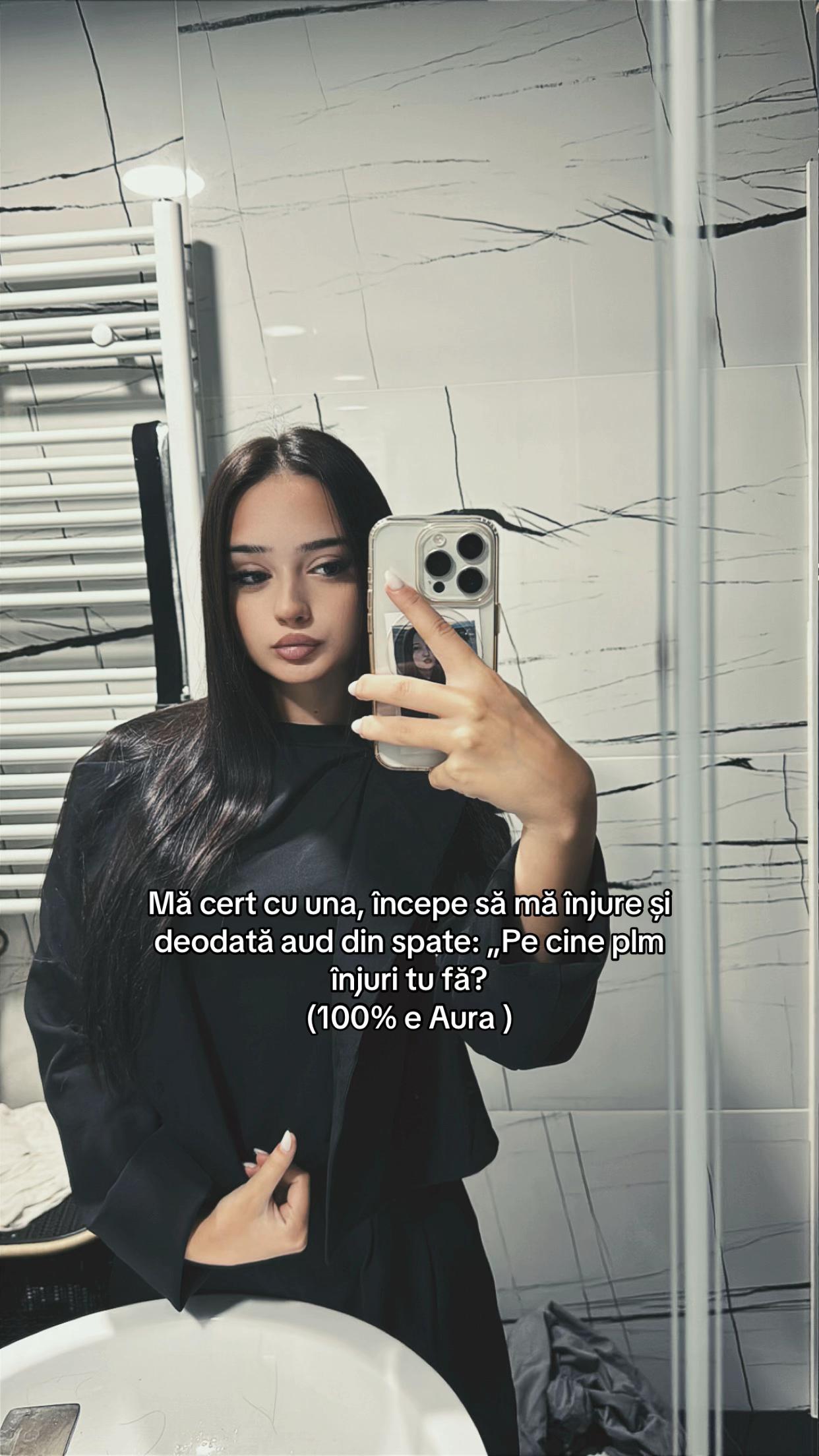 @𝙋𝙄𝙉𝙕𝘼𝙍𝙄 𝙑𝘼𝙉𝙀𝙎𝘼 🪽