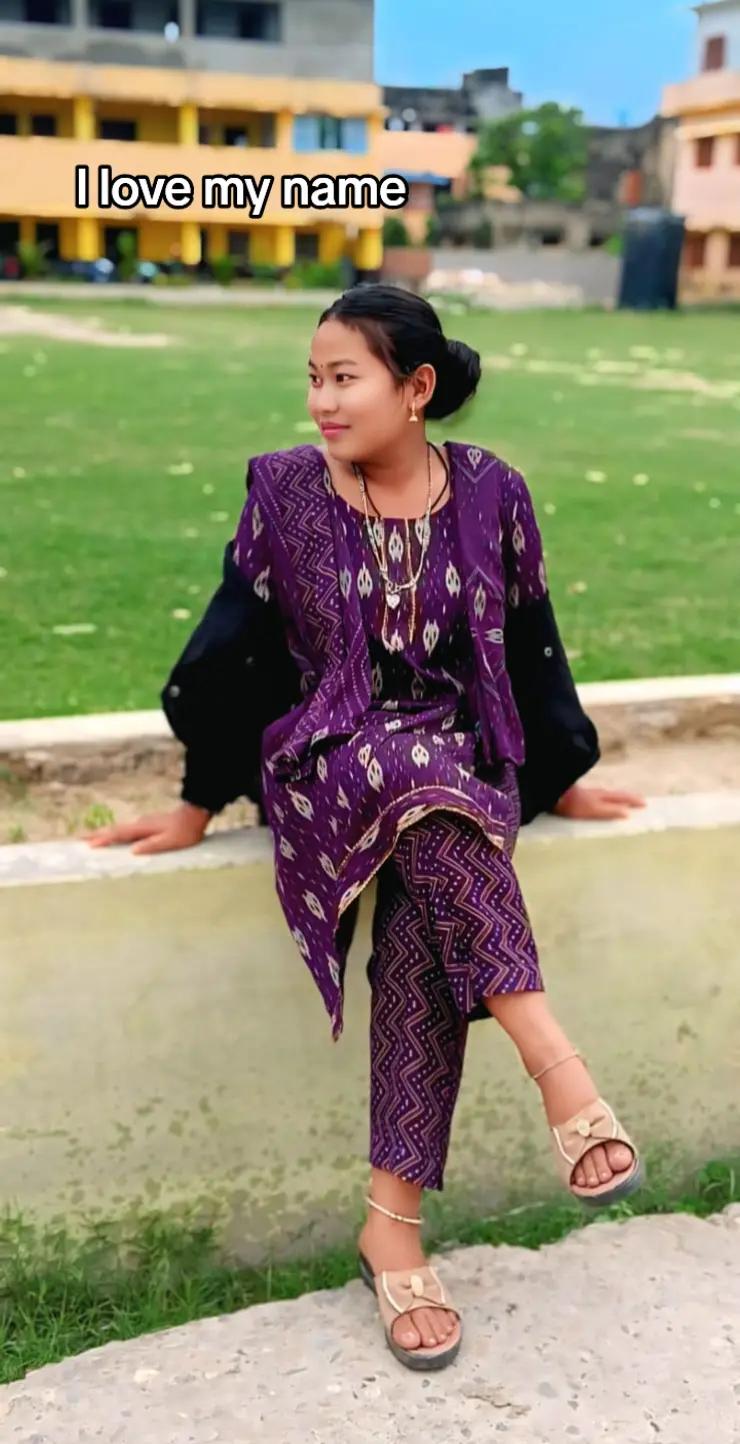 @🦋meehu-Tharuni🦋