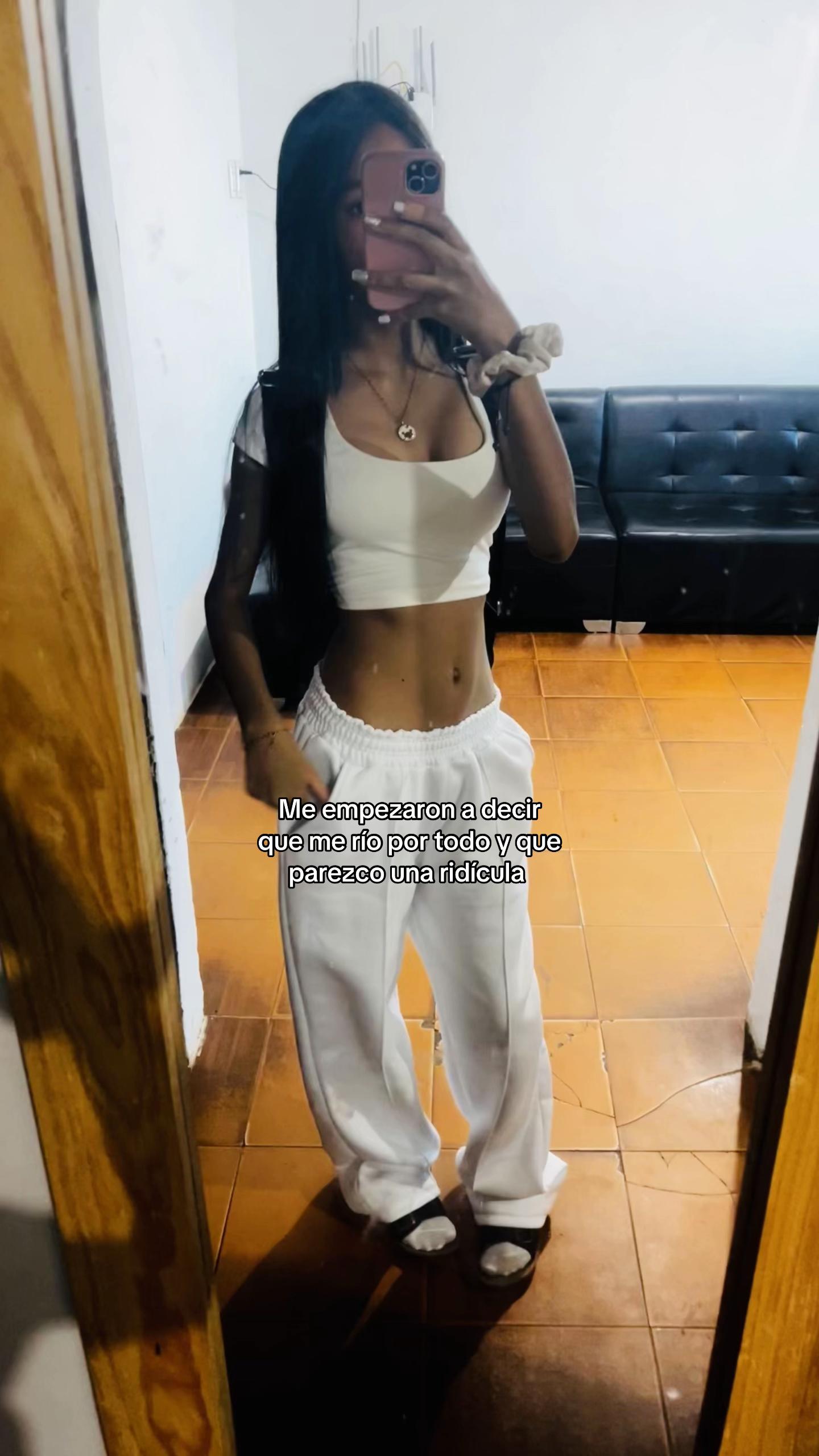 @𝓐𝓷𝓪