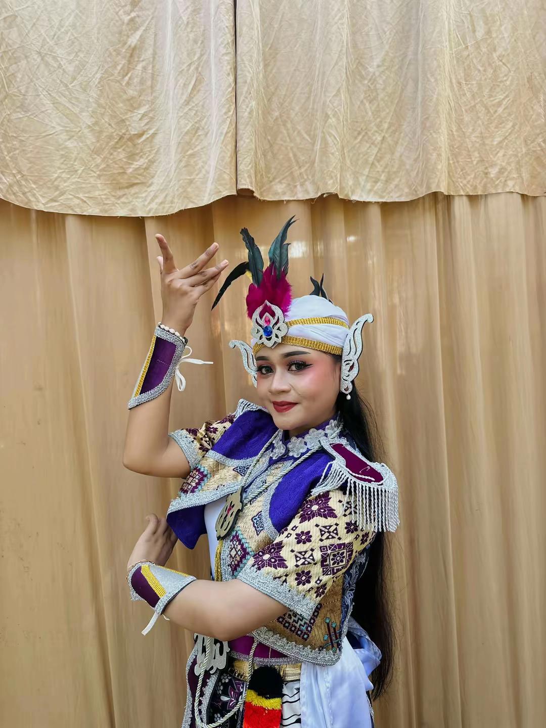 @Ara Tiara