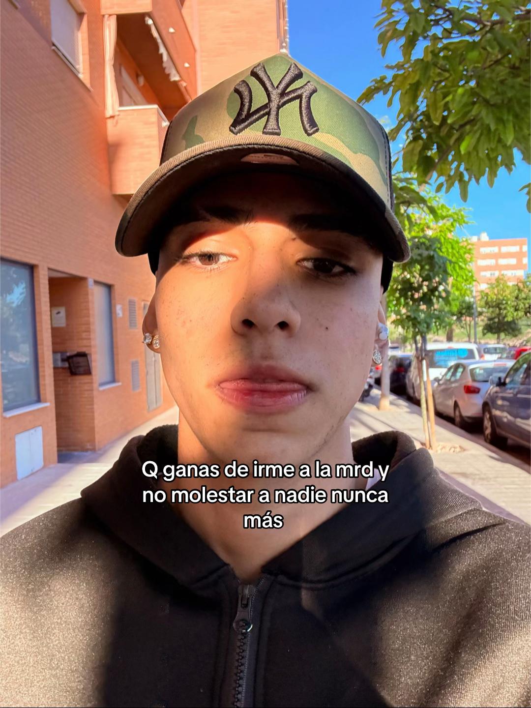 @Montoyita👻