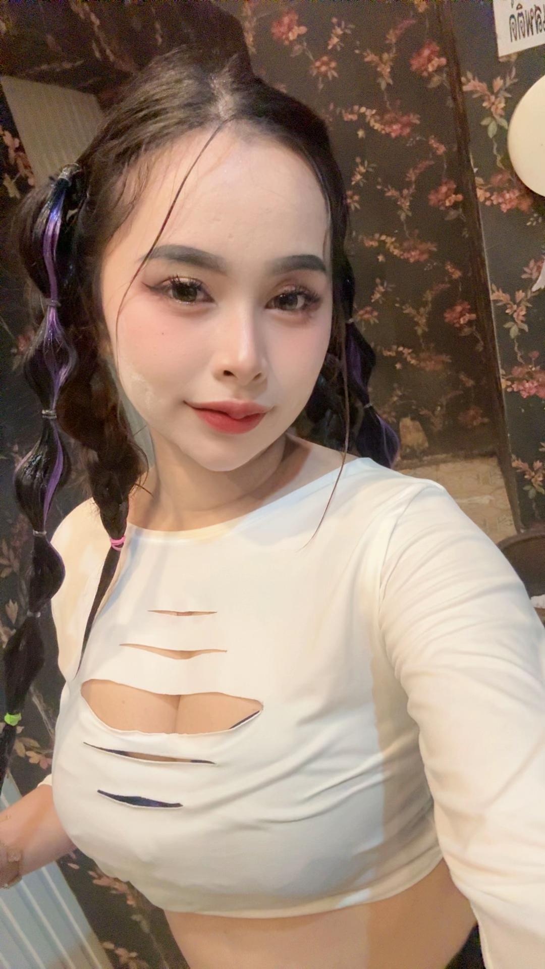 @YOK MANEEWAN