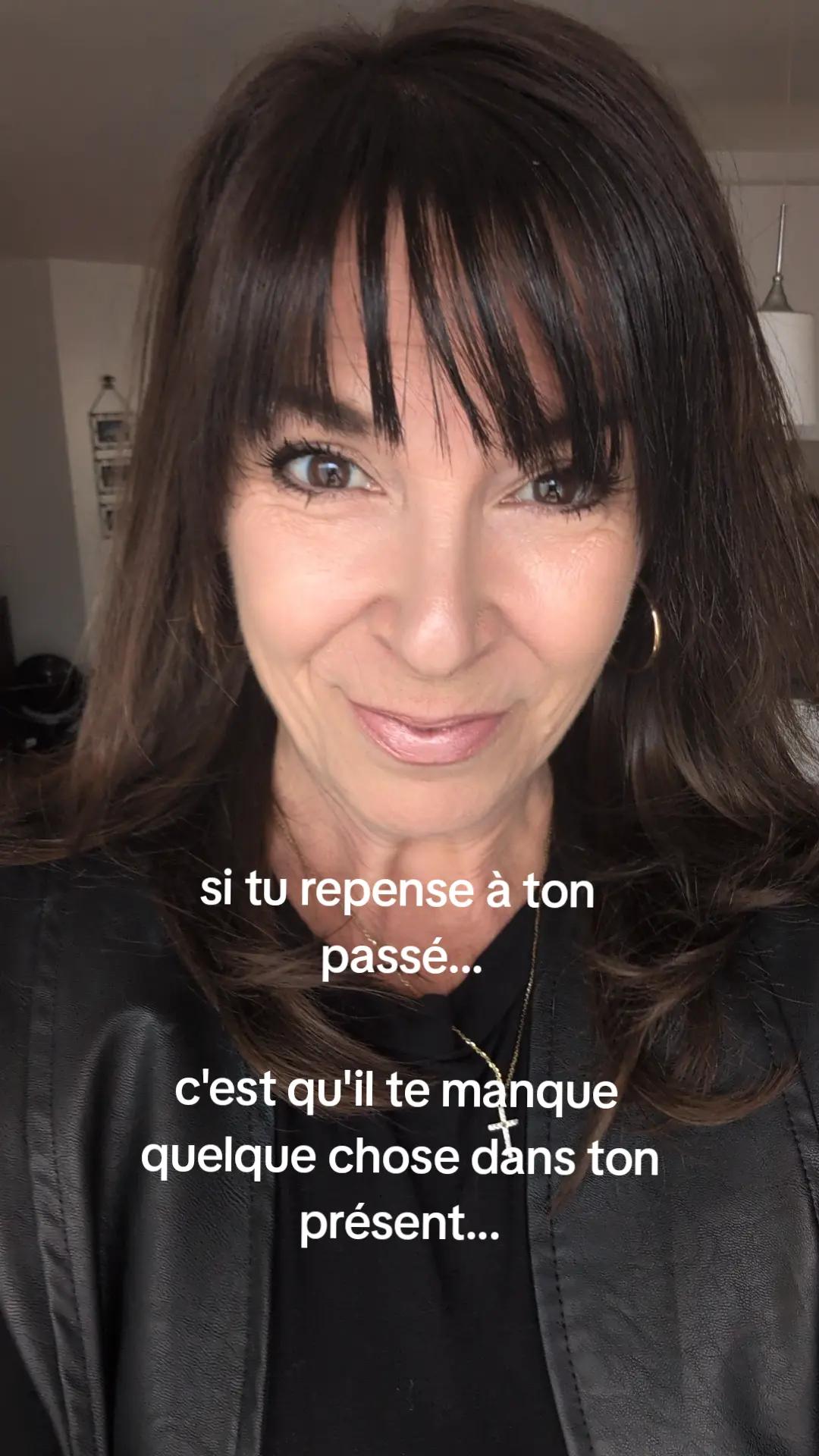 @Karinelumiere