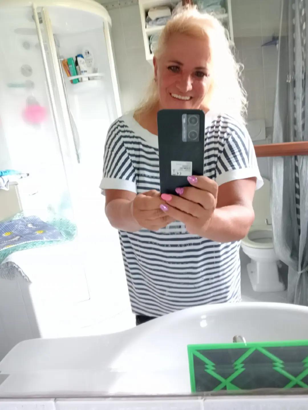@manuela