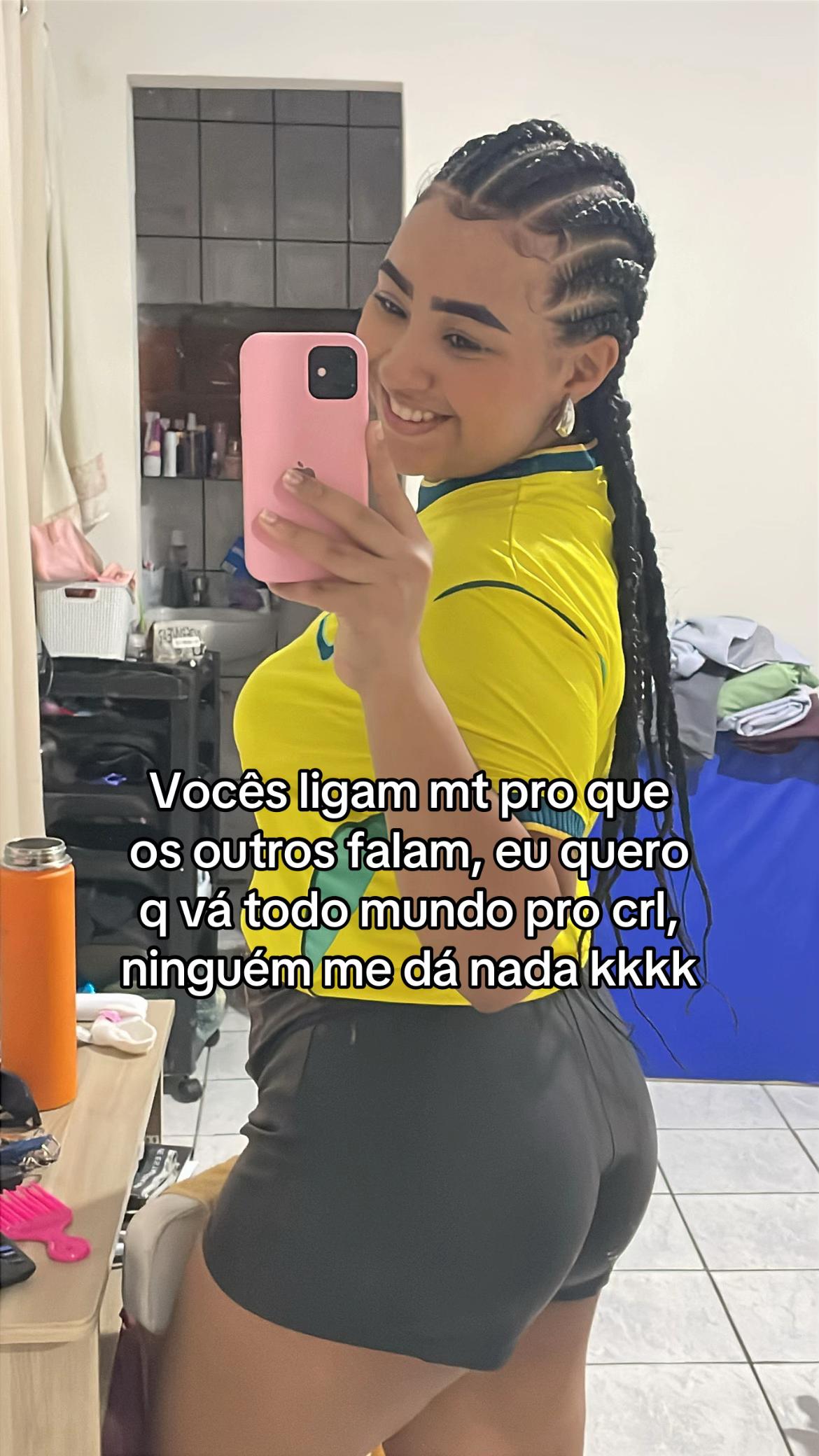 @Maellyx