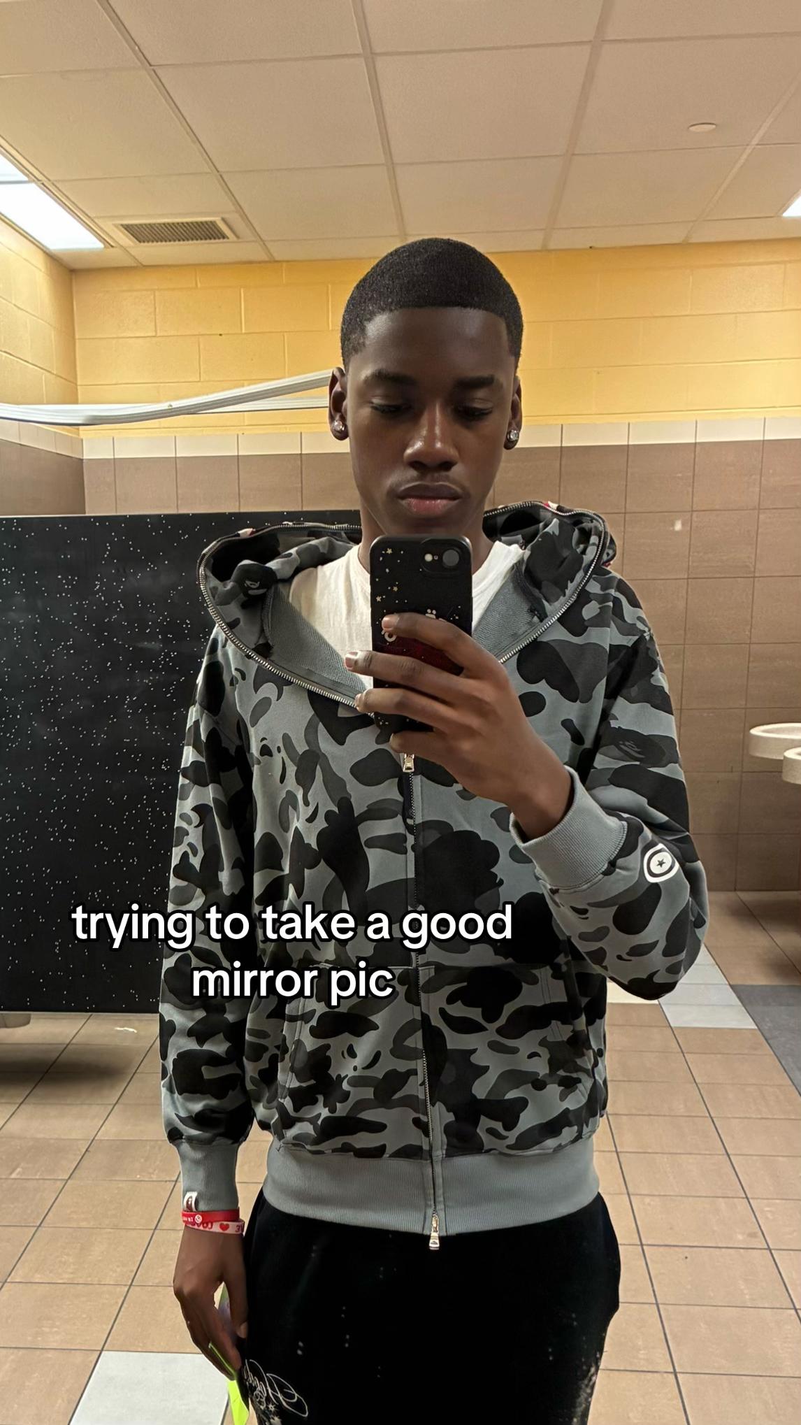 @️7