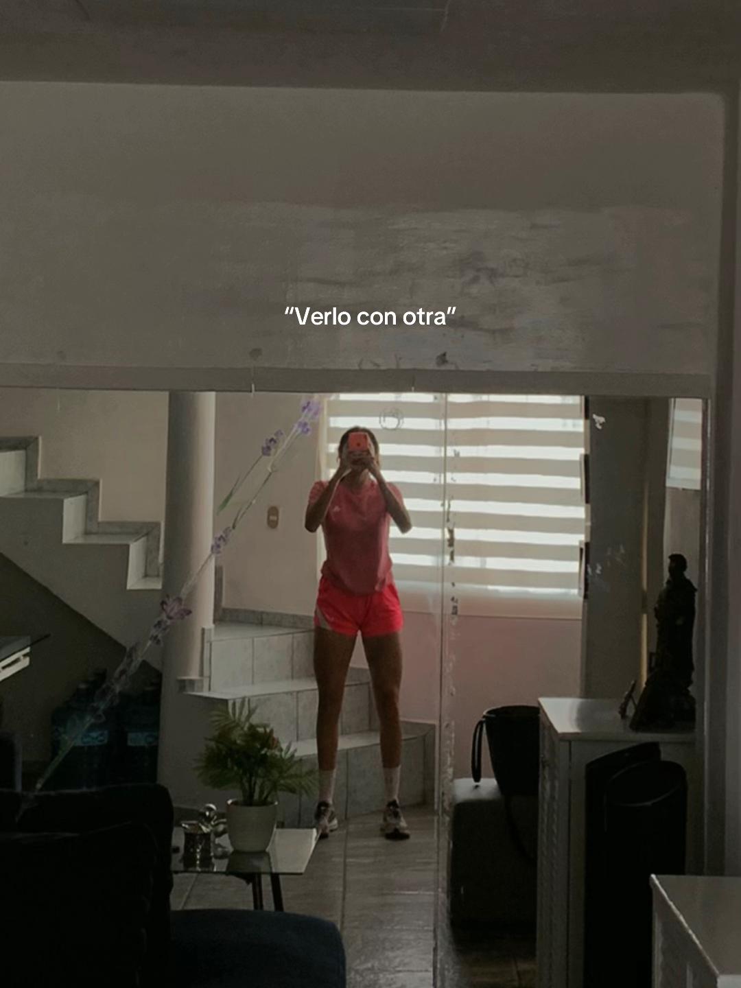 @Zurdita