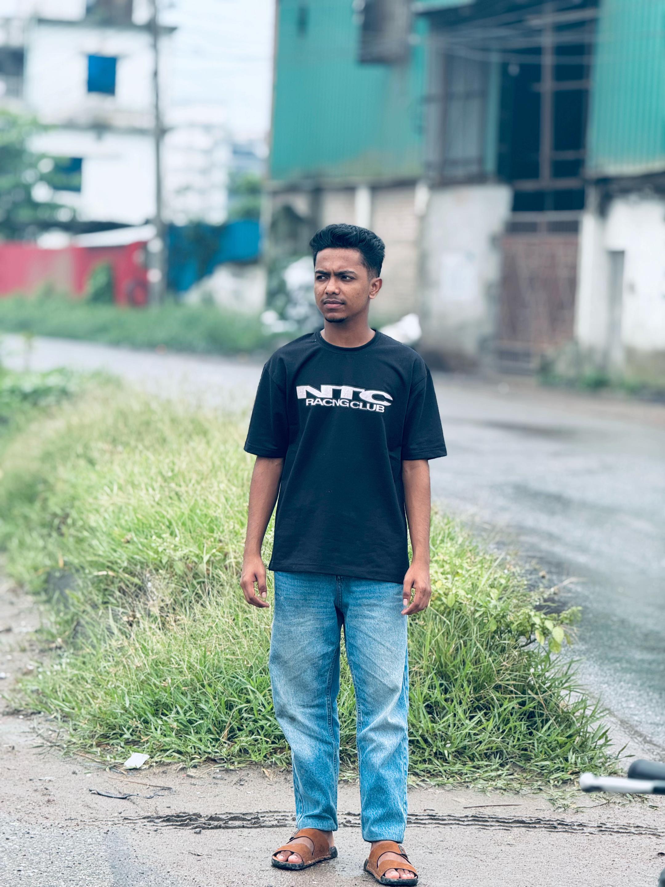 @🖤EM🍗AN😩🎧