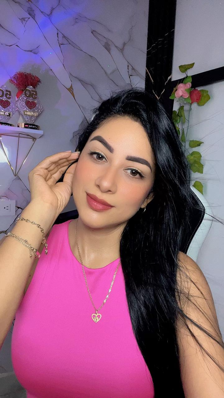 @Rocio- te Sigue