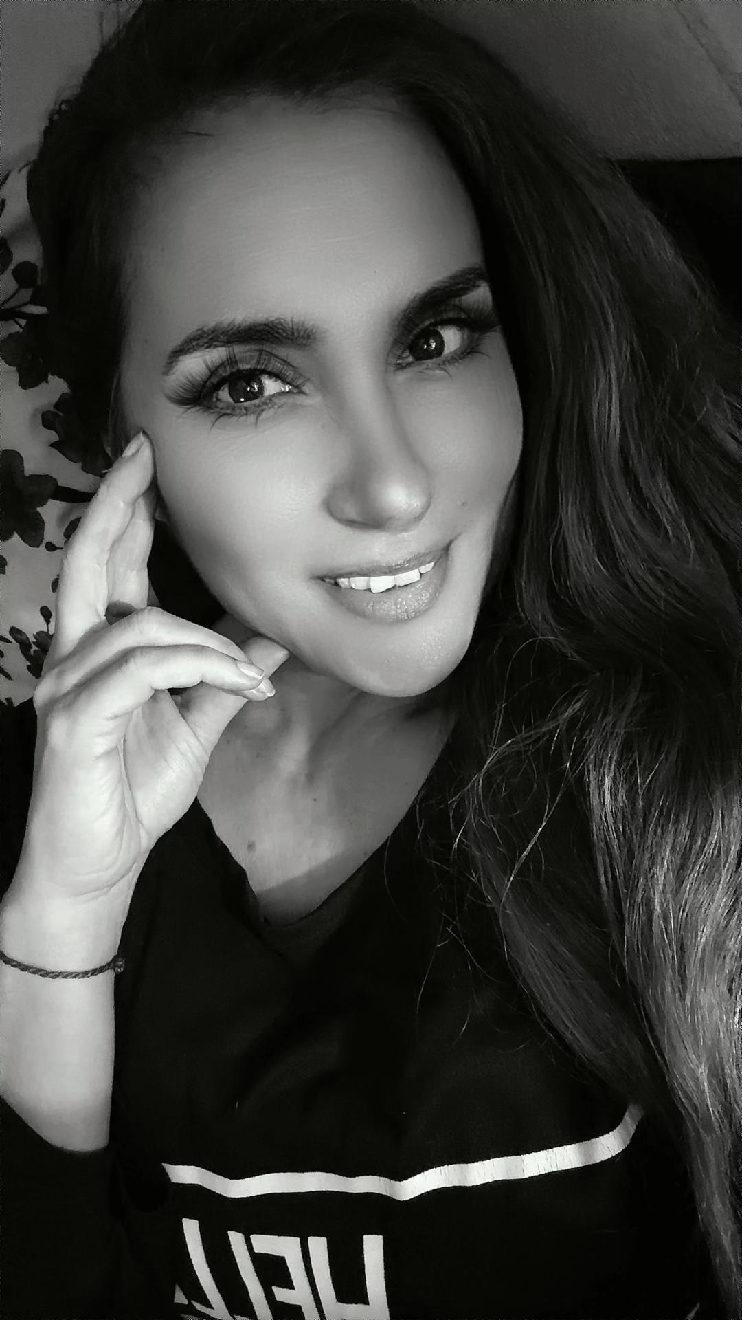 @Alejandra Victoria L T