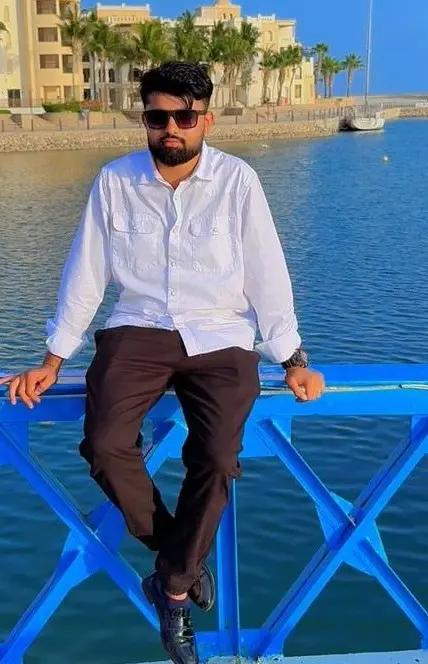 @MALIK  G   VISHAL