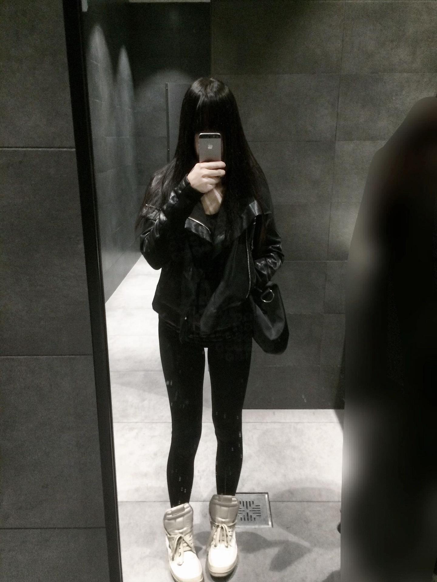 @la