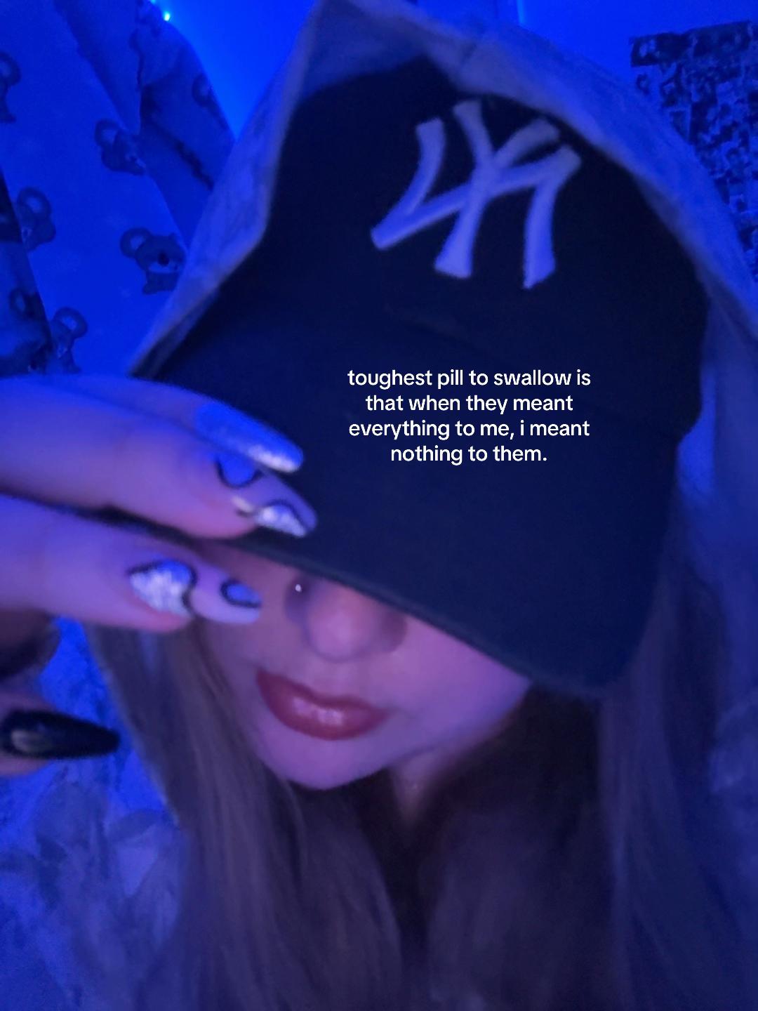 @🖤