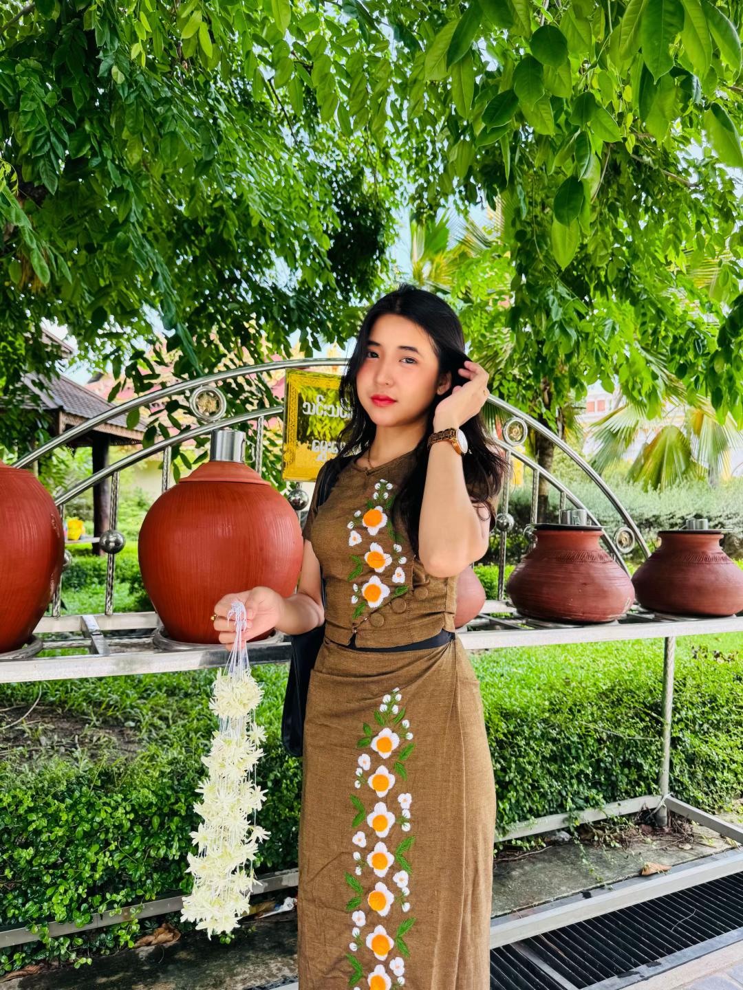 @Shwe Zin