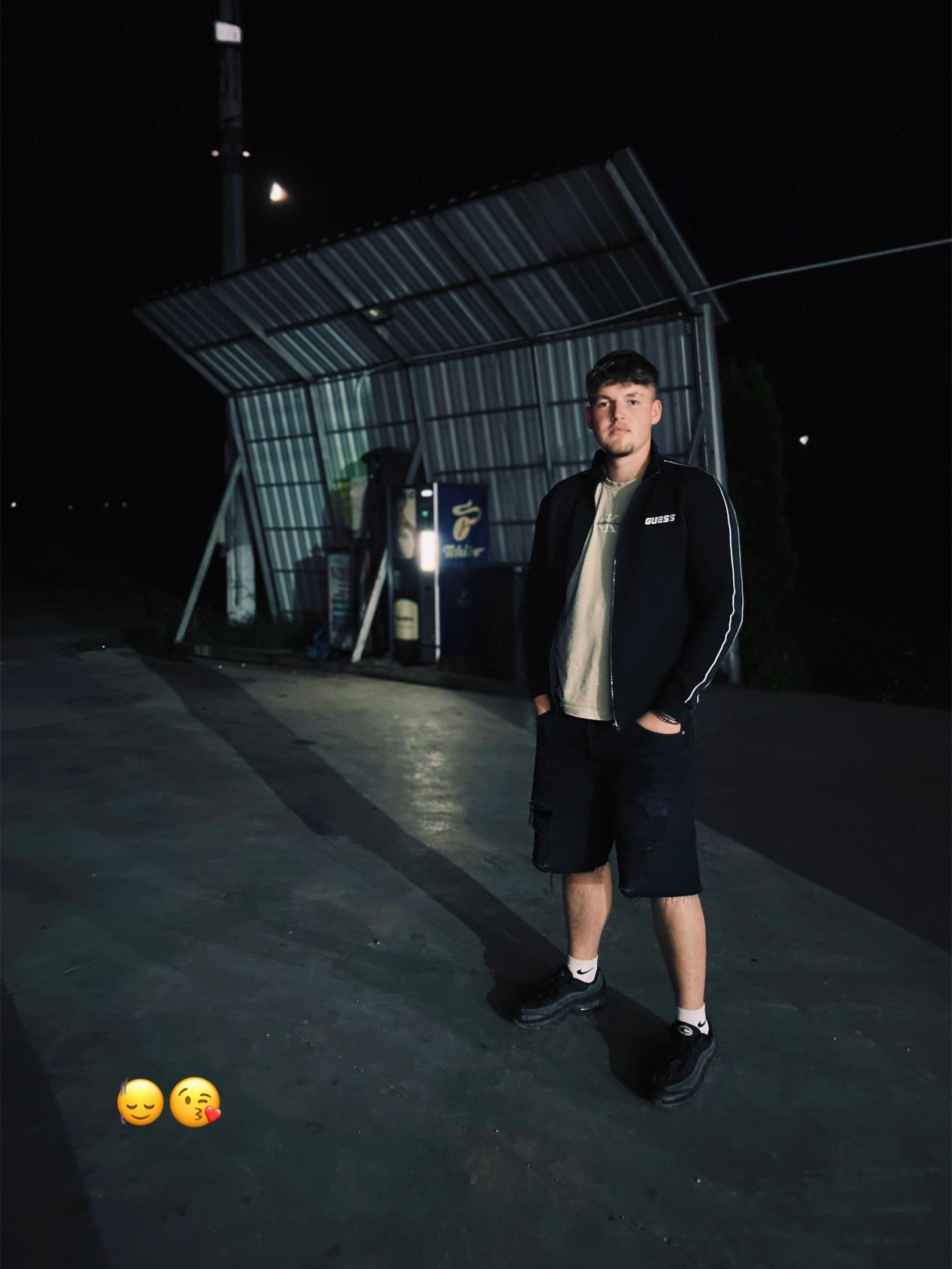 @ℳ𝒾𝓇ℴ𝓃ℯ𝒶𝓈𝒶 🦅