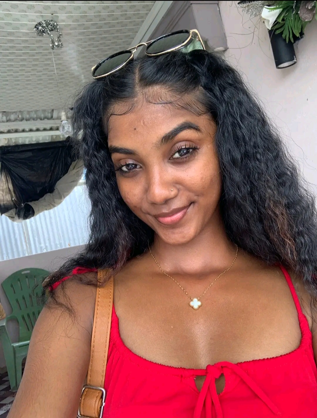 @Nia