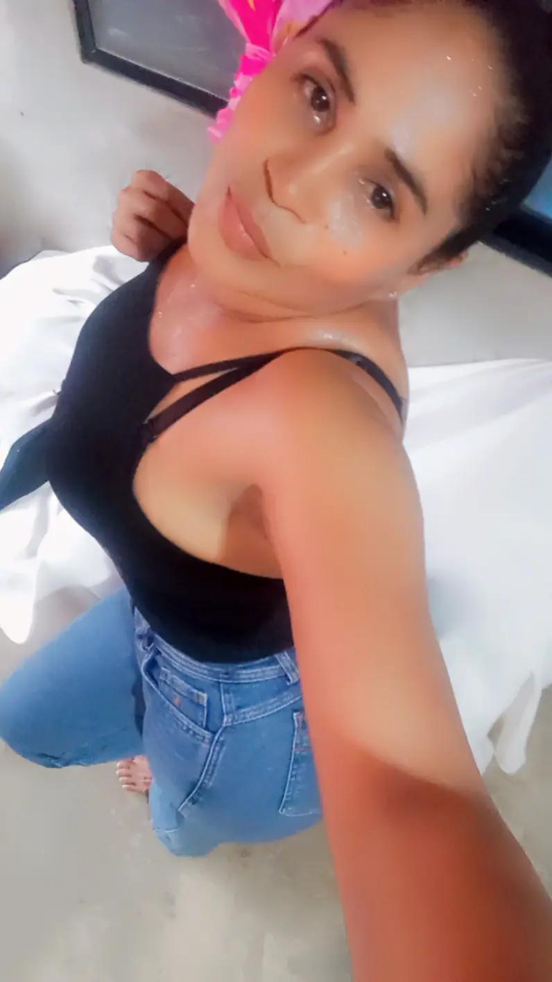 @Mar&iacute;a Castro 😘😘😘😘