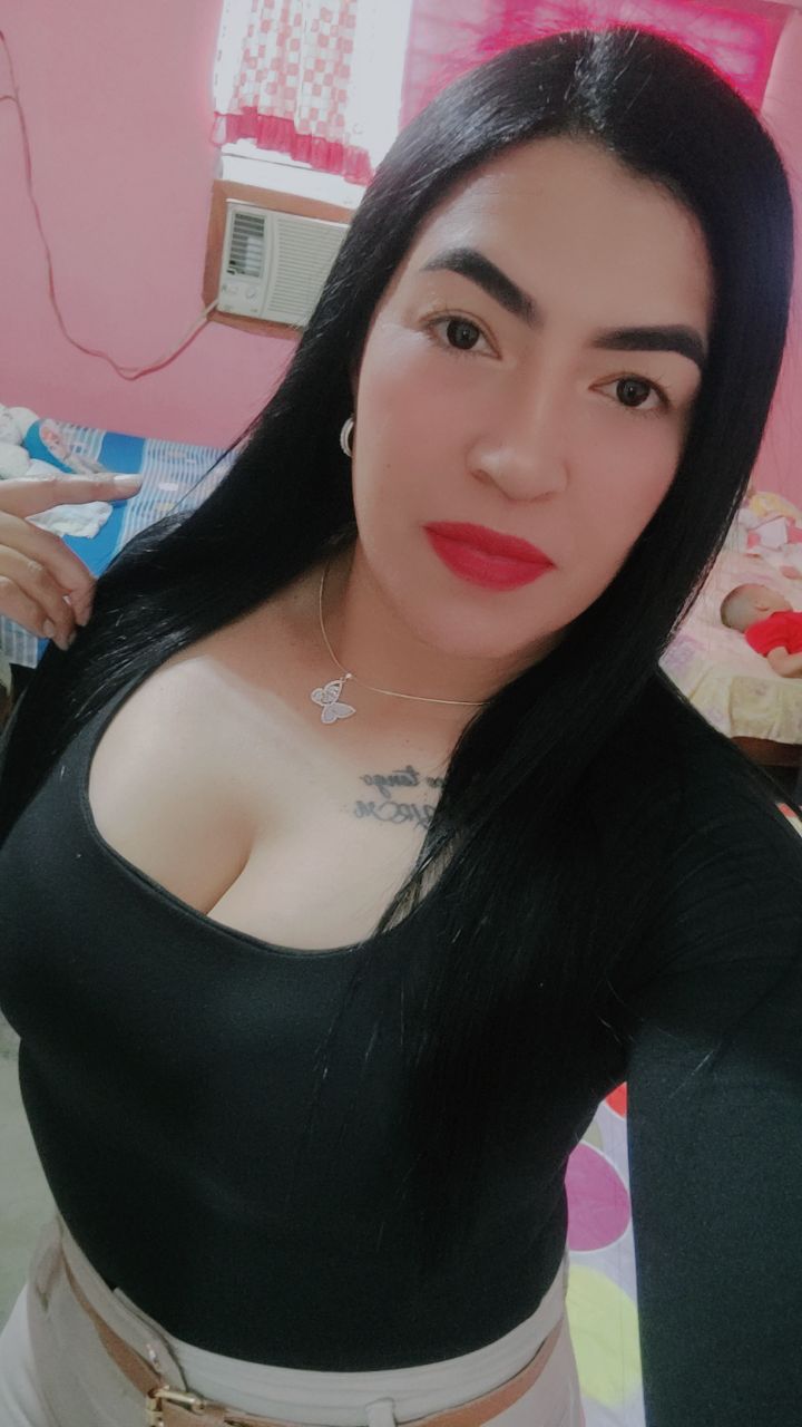 @jessika Flores