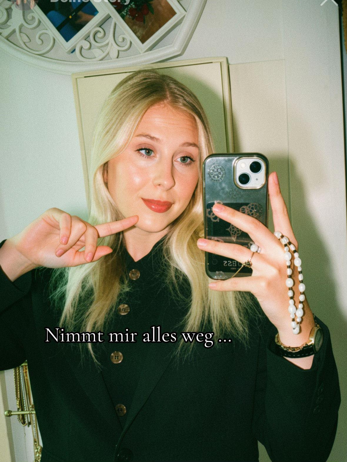 @Vika